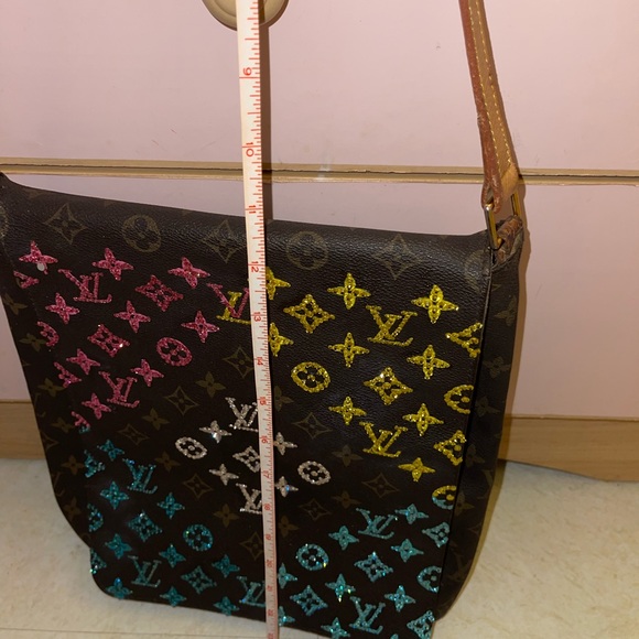 Louis Vuitton musette salsa hand painted with swarovski crystals one of a kind - Picture 12 of 17